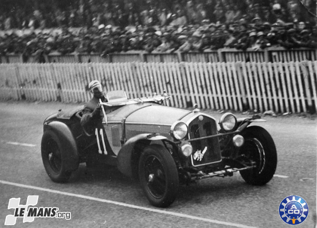 Alfa Romeo Nº 11 de los pilotos Tazio Nuvolari y Raymond Sommer, ganadores de la 11ª edición de la carrera de Le Mans, 1933