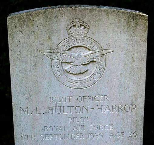 Lápida de M. L. Hulton-Harrop