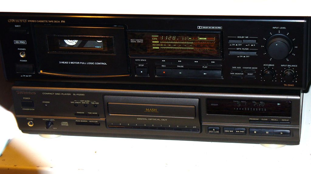 [Bild: 7_Mein_Tape_Deck_CD_Player_ONKYO_TA_2940...PG_590.jpg]