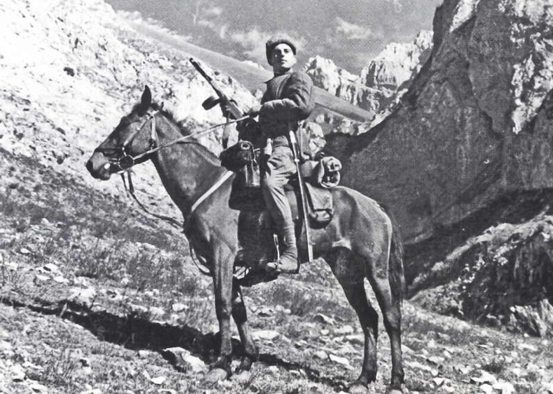 Patrulla de la 63 Div de Caballería, agosto de 1942, norte del Cáucaso