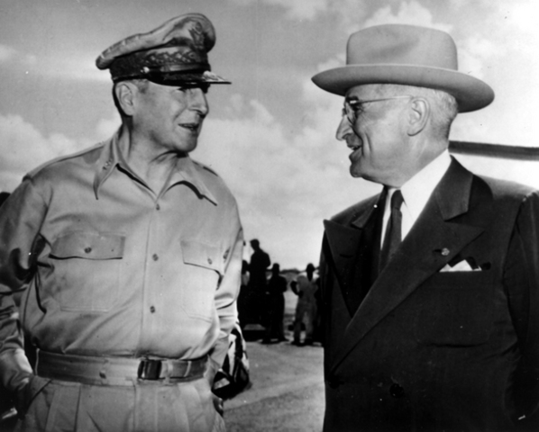 Los protagonistas de las grandes decisiones en el conflicto coreano, MacArthur-Truman