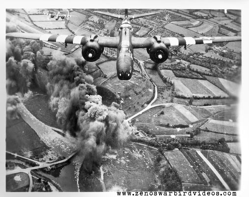 A-20 Havoc borbandean suelo alemán el 6 de junio de 1944