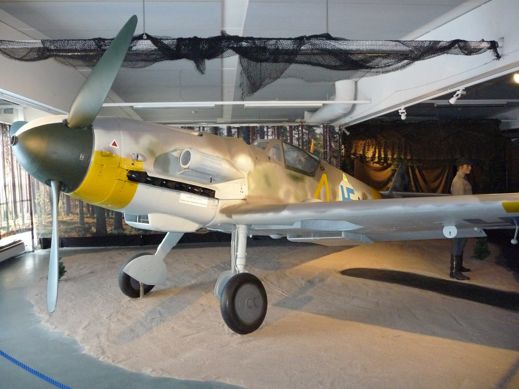 Messerschmitt Bf 109G-6 U2 con número de Serie 165227 Yellow 4 conservado en el Suomen Ilmailumuseo en Utti, Finlandia