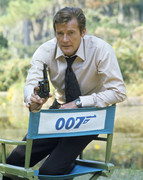 roger_moore_58