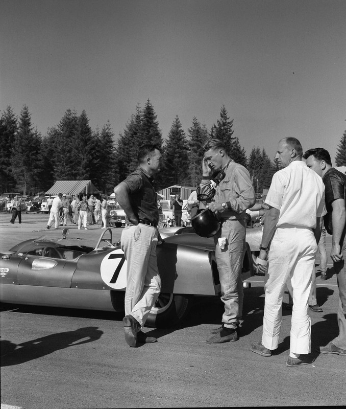Gurney_Genie_63_1_787-1.jpg