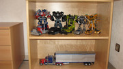 https://s17.postimg.cc/cyz8b1lh7/Movie_1_Autobot_Cast_4.jpg