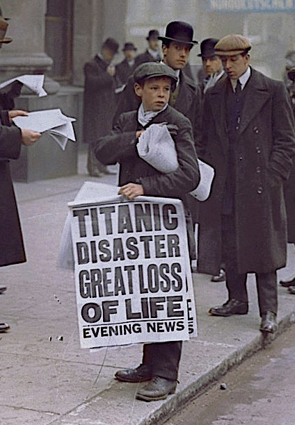 Titanic_paperboy.jpg
