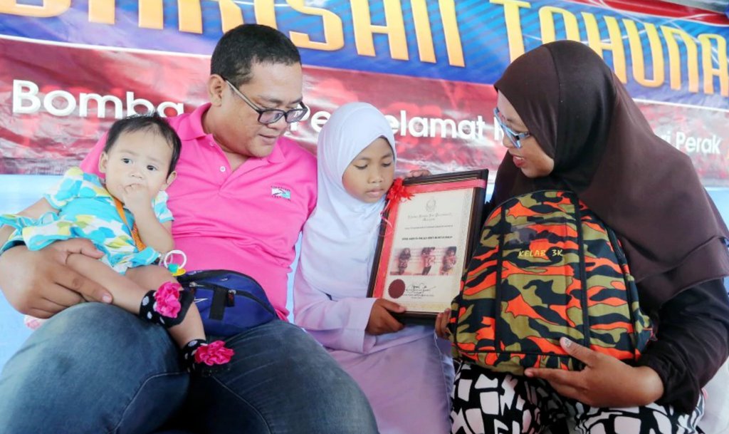 Pelajar SK Seri Langkap Terima Anugerah Wira Cilik