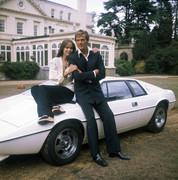 roger_moore_52